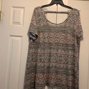 Asymmetric hem print tunic top
